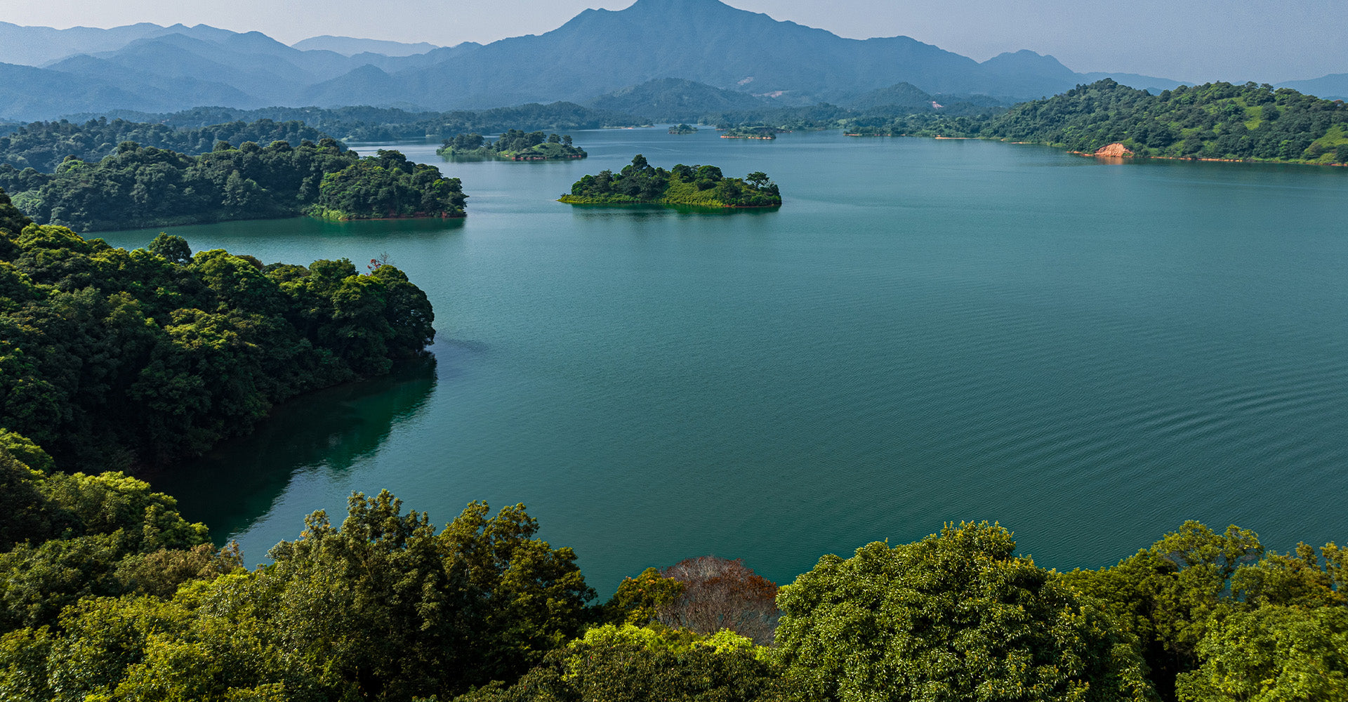 Nongfu Spring sources water from Wanlv Lake